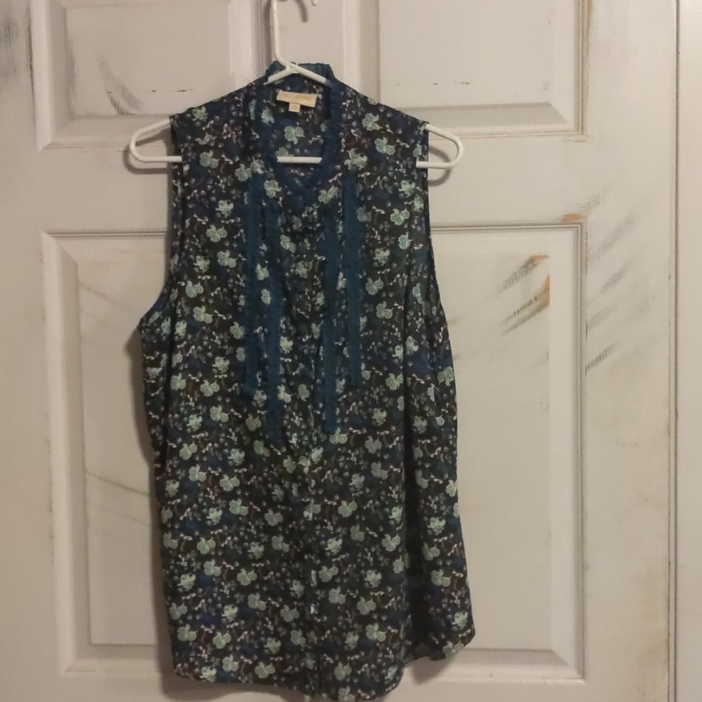 Victorian Style Sleeveless Top